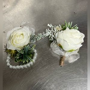 Artificial IvoryWrist Corsage and Boutonniere Set - NWT